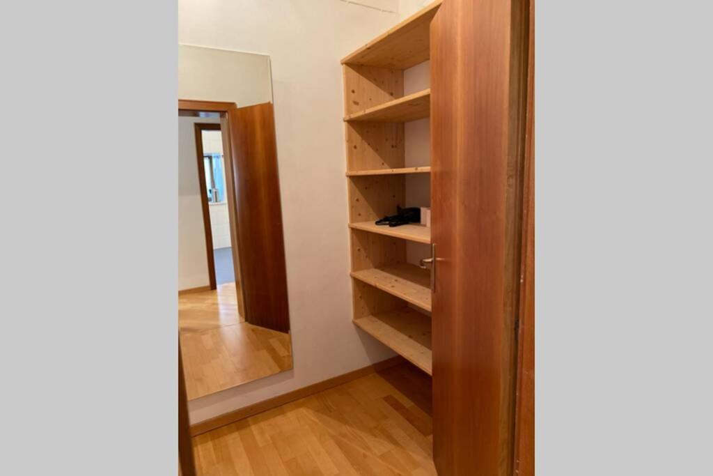 Grosse Wohnung Mit Garagenparkplatz Fiè Buitenkant foto